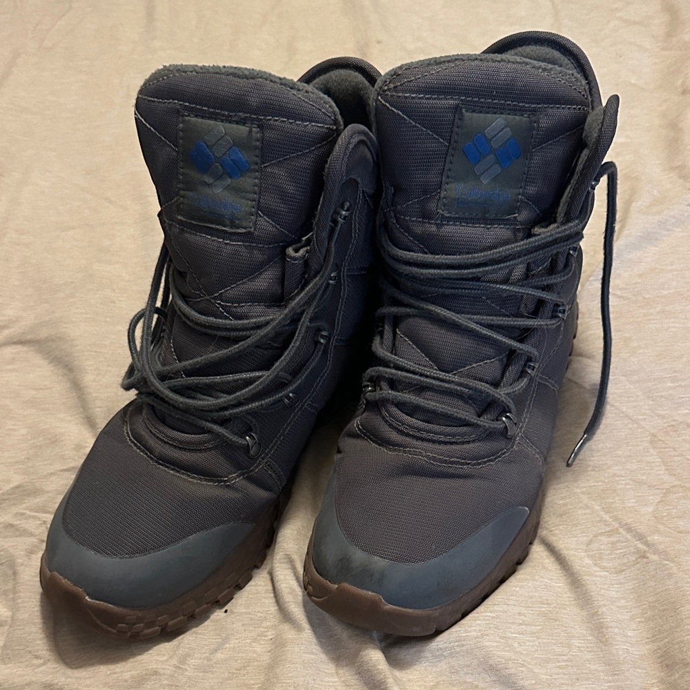 Columbia Men's Dark Gray Snow Boots